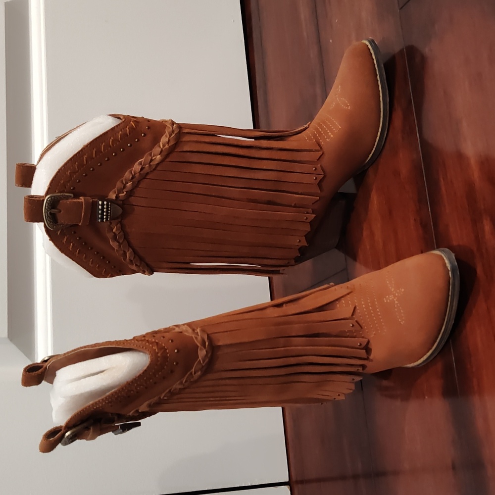 Very Volatile Cowboy boots